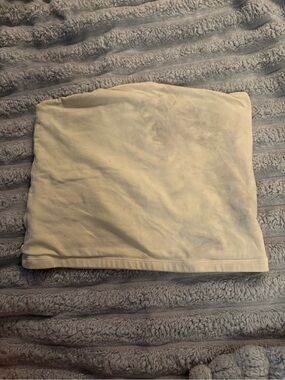 Brandy Melville Amelia Cropped Tube Top in Butter Yellow (100% COTTON)